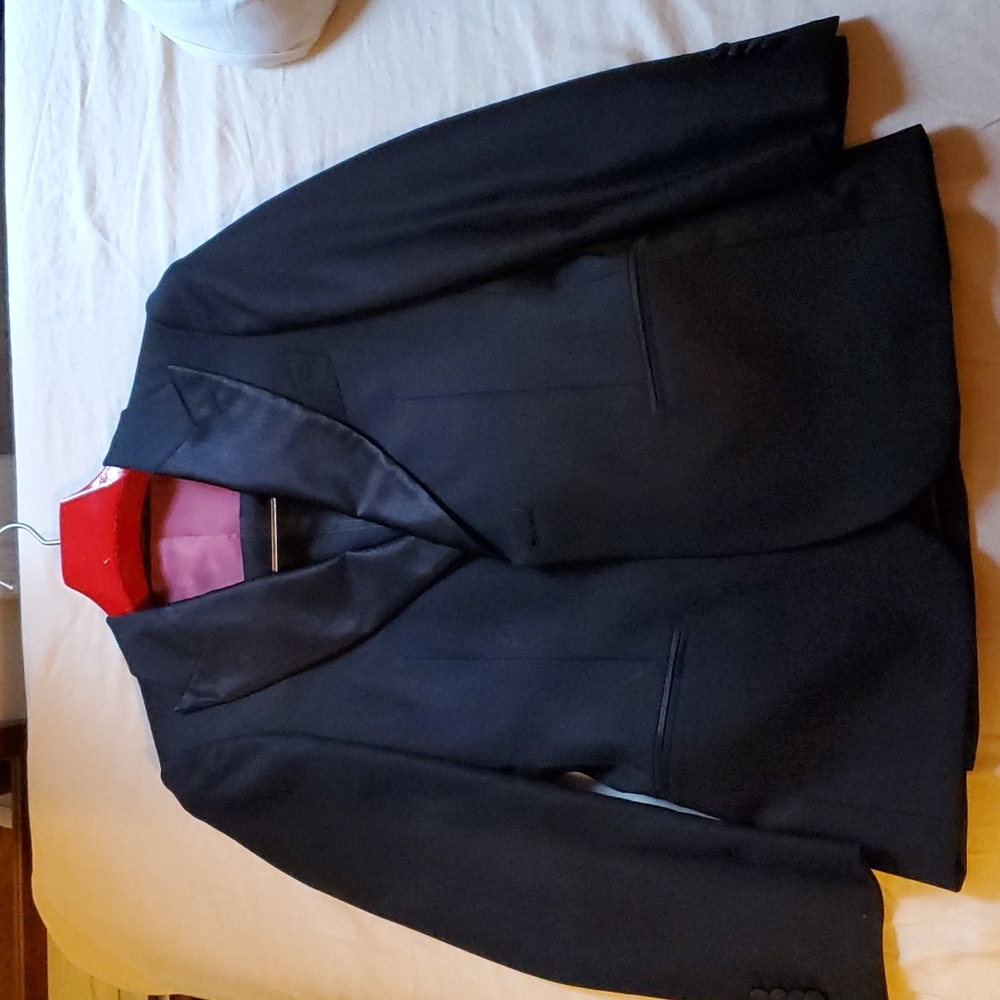 suit supply tuxedo